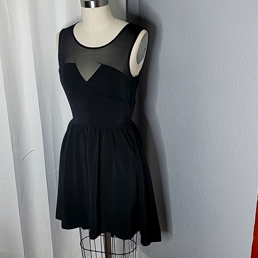 LBD- WEDNESDAY ADAMS INSPIRATIONAL, by H&M